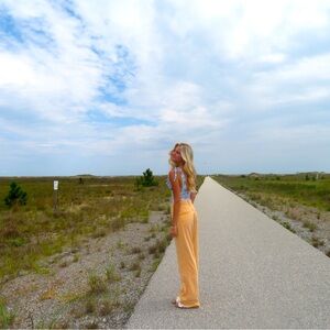 Wide Leg jeans perfect for dressing up. Going to the beach!